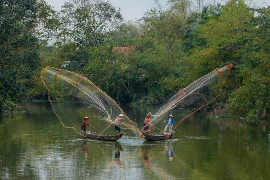 The Definitive Guide to a Multi Country Bike Tour Asia: Crossing Borders on Two Wheels